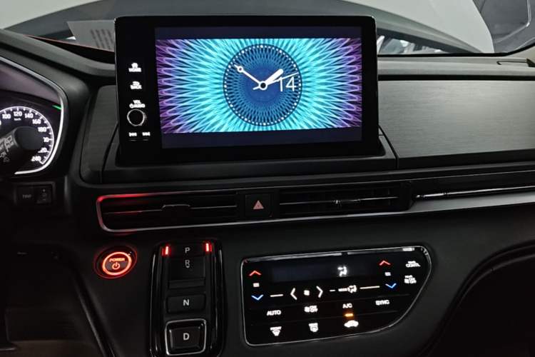 Used Honda Elysion 2022 2.0L eHEV Luxury Edition Audio And AC Panel