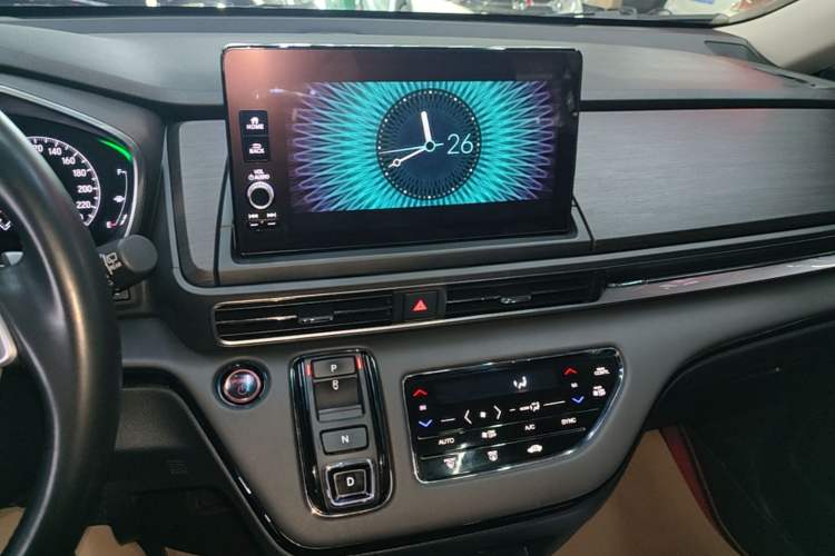 Used Honda Elysion 2022 2.0L eHEV Luxury Edition Audio And AC Panel
