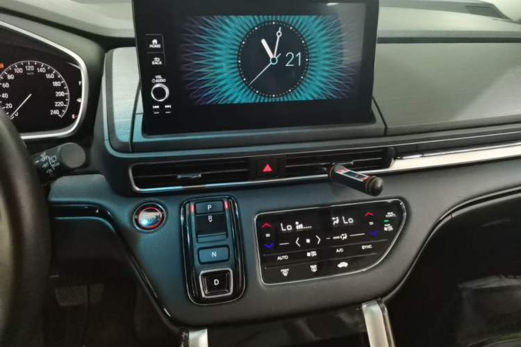 Used Honda Elysion 2022 2.0L eHEV Luxury Edition Audio And AC Panel