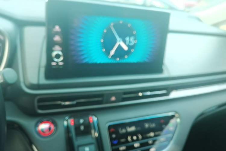 Used Honda Elysion 2022 2.0L eHEV Luxury Edition Audio And AC Panel