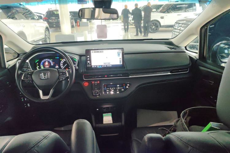 Used Honda Elysion 2022 2.0L eHEV Prestige Edition Center Console
