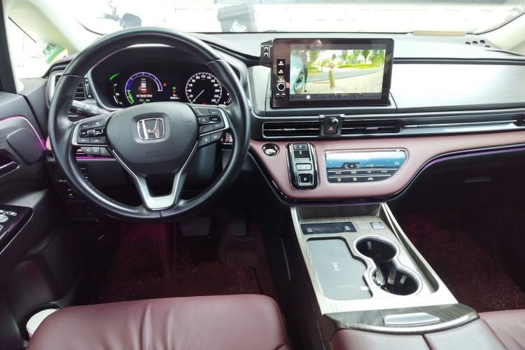 Used Honda Elysion 2022 2.0L eHEV Prestige Edition Center Console