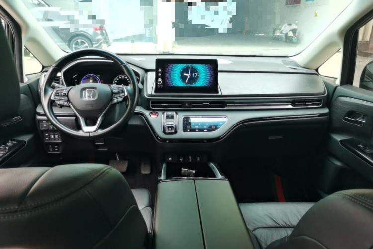 Used Honda Elysion 2022 2.0L eHEV Luxury Edition Center Console