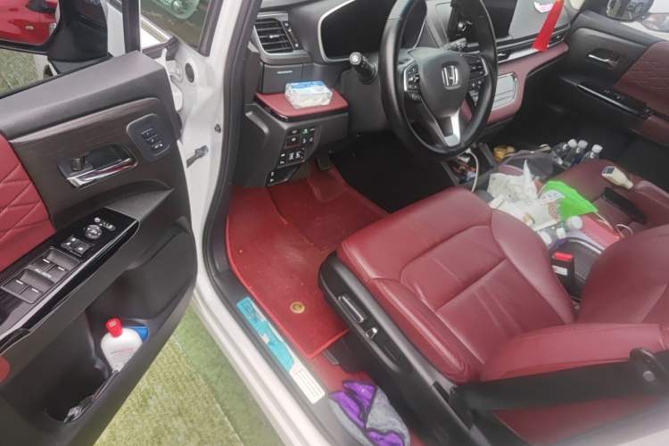 Used Honda Elysion 2022 2.0L eHEV Prestige Edition Driver Seat