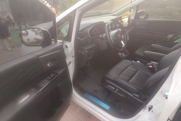 Used Honda Elysion 2022 2.0L eHEV Luxury Edition Driver Seat