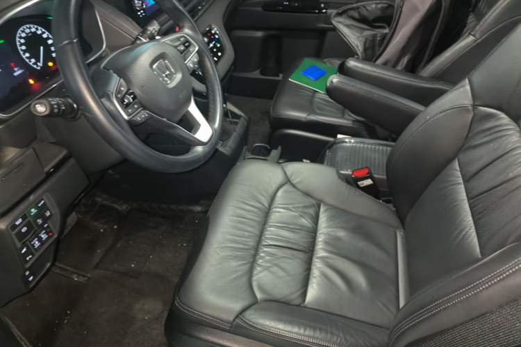 Used Honda Elysion 2022 2.0L eHEV Luxury First Edition Driver Seat