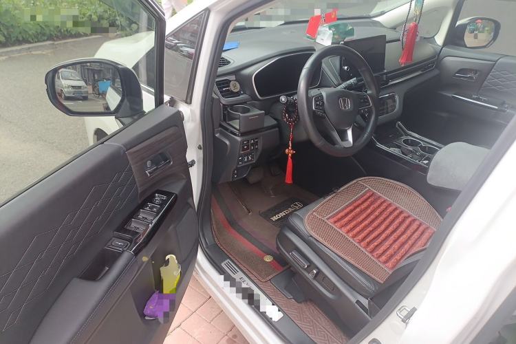 Used Honda Elysion 2022 2.0L eHEV Luxury Edition Driver Seat