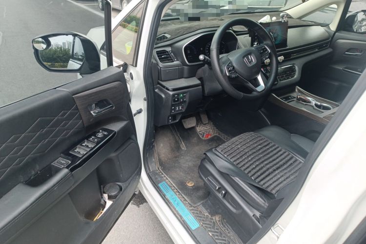 Used Honda Elysion 2022 2.0L eHEV Luxury First Edition Driver Seat