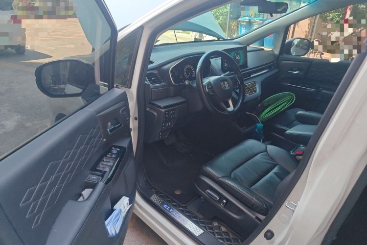 Used Honda Elysion 2022 2.0L eHEV Prestige Edition Driver Seat