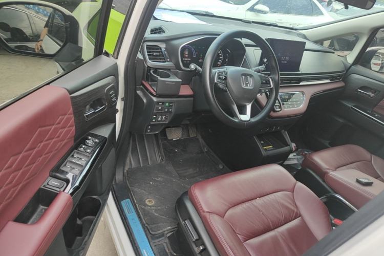 Used Honda Elysion 2022 2.0L eHEV Prestige Edition Driver Seat