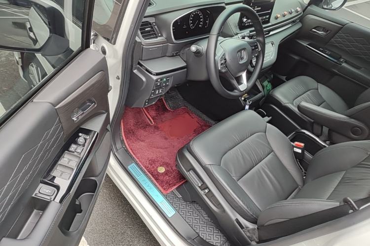 Used Honda Elysion 2022 2.0L eHEV Luxury First Edition Driver Seat