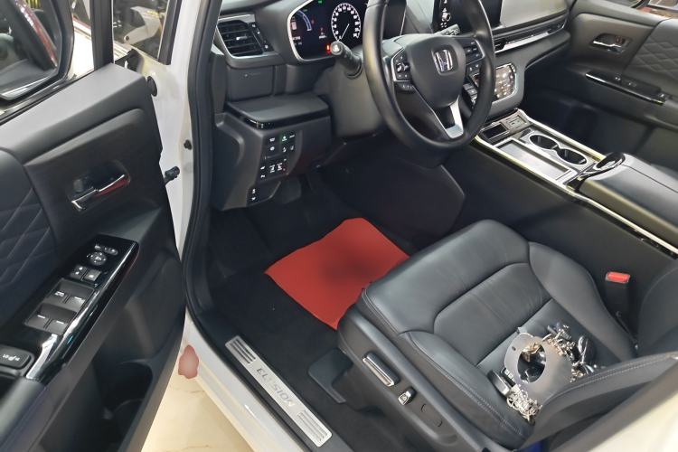 Used Honda Elysion 2022 2.0L eHEV Luxury Edition Driver Seat