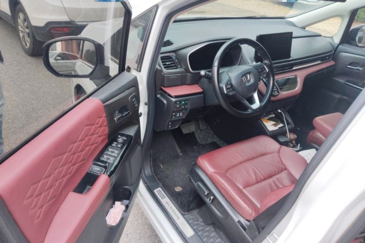 Used Honda Elysion 2022 2.0L eHEV Prestige Edition Driver Seat