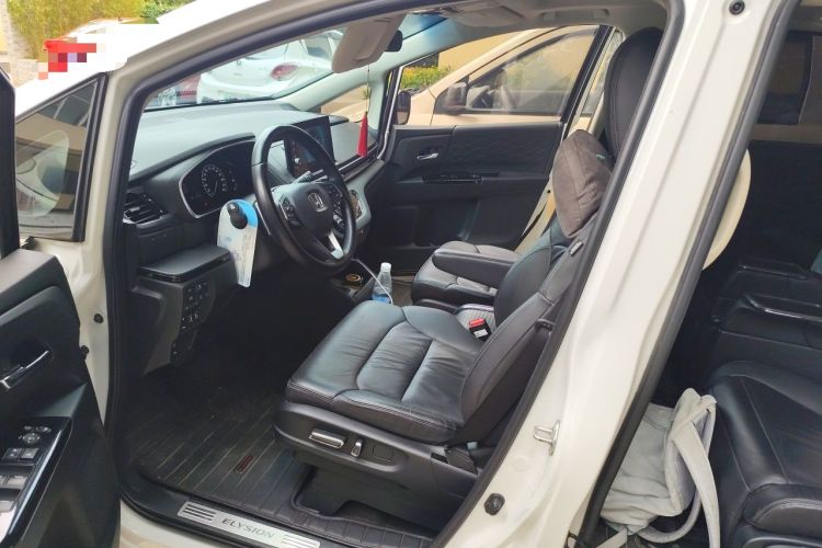 Used Honda Elysion 2022 2.0L eHEV Prestige Edition Driver Seat