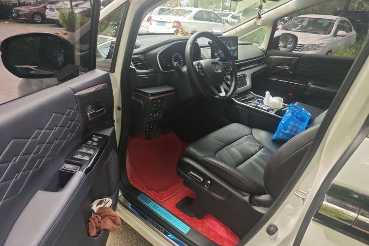 Used Honda Elysion 2022 2.0L eHEV Luxury First Edition Driver Seat