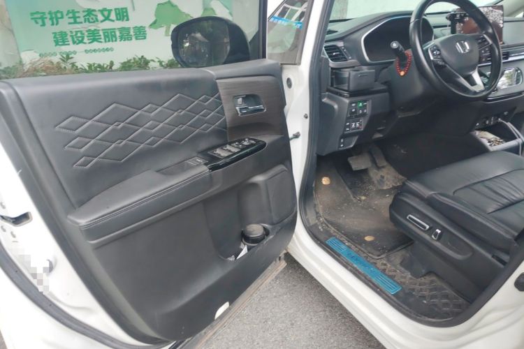Used Honda Elysion 2022 2.0L eHEV Luxury First Edition Driver Seat