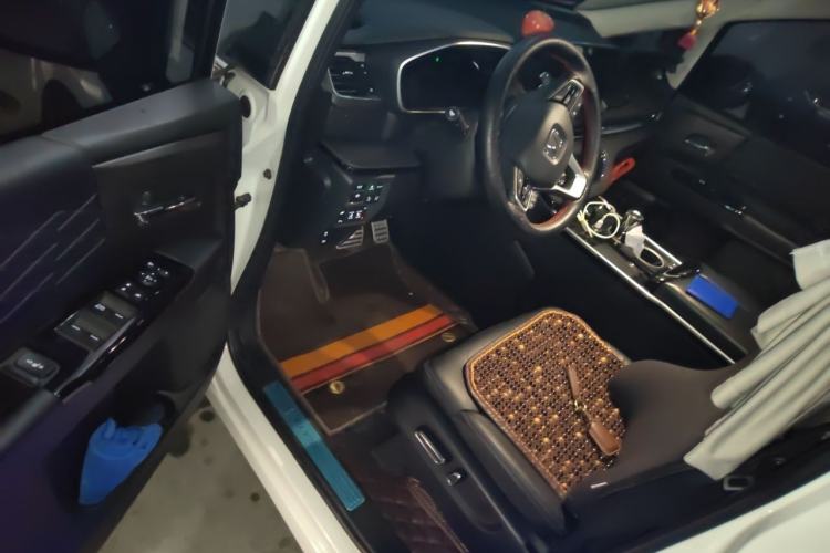 Used Honda Elysion 2022 2.0L eHEV Luxury Edition Driver Seat