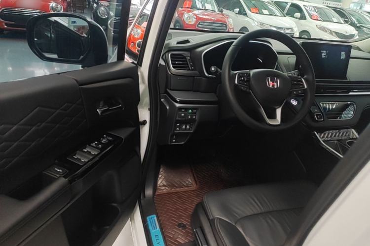 Used Honda Elysion 2022 2.0L eHEV Luxury Edition Driver Seat