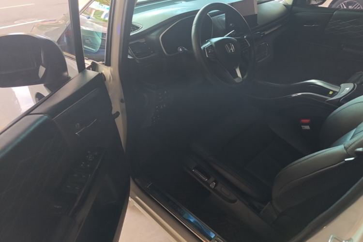 Used Honda Elysion 2022 2.0L eHEV Luxury First Edition Driver Seat