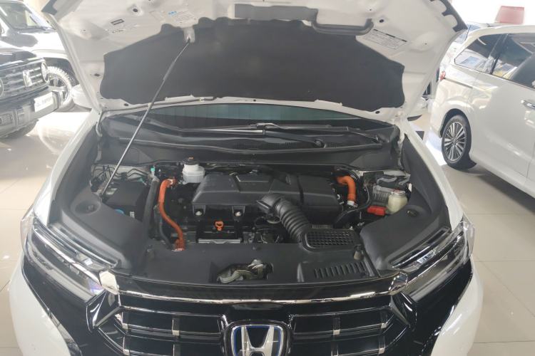 Used Honda Elysion 2022 2.0L eHEV Prestige Edition Engine Bay