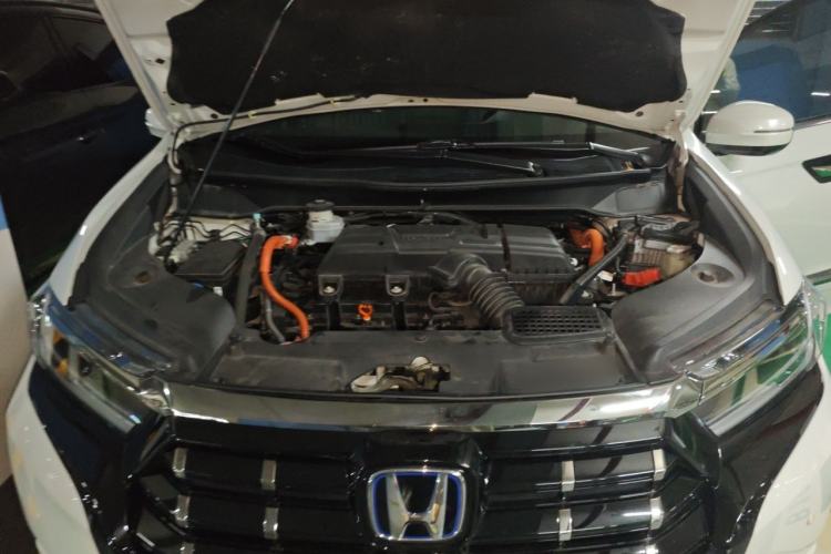 Used Honda Elysion 2022 2.0L eHEV Prestige Edition Engine Bay