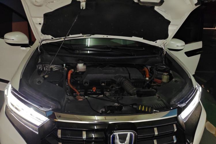Used Honda Elysion 2022 2.0L eHEV Luxury First Edition Engine Bay