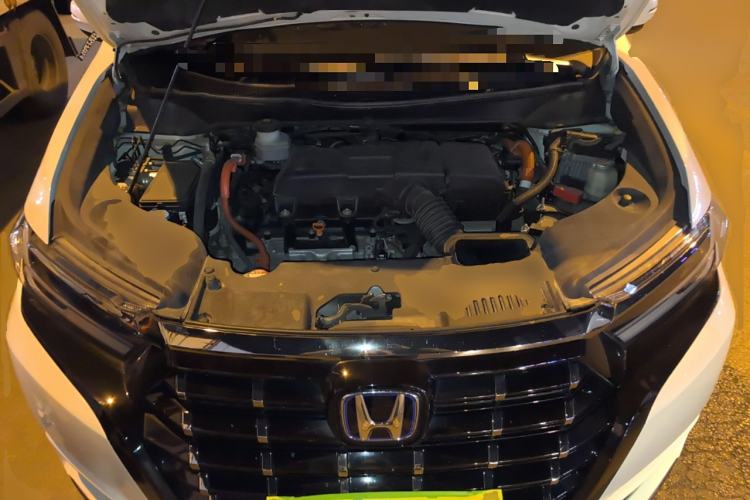 Used Honda Elysion 2022 2.0L eHEV Prestige Edition Engine Bay