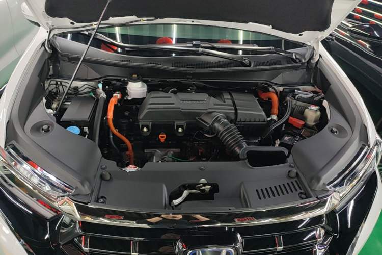 Used Honda Elysion 2022 2.0L eHEV Luxury Edition Engine Bay