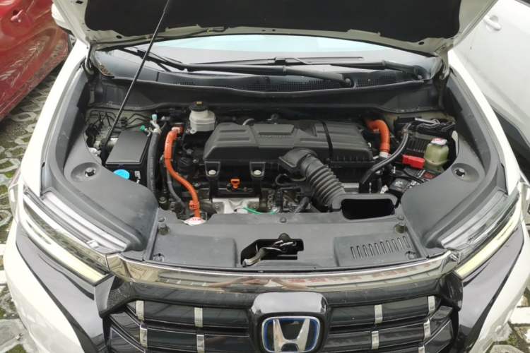 Used Honda Elysion 2022 2.0L eHEV Luxury Edition Engine Bay