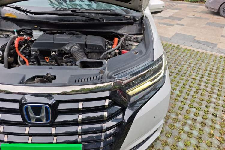 Used Honda Elysion 2022 2.0L eHEV Luxury Edition Engine Bay Left