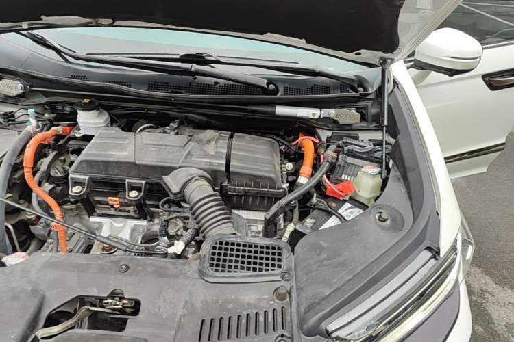 Used Honda Elysion 2022 2.0L eHEV Luxury First Edition Engine Bay Left