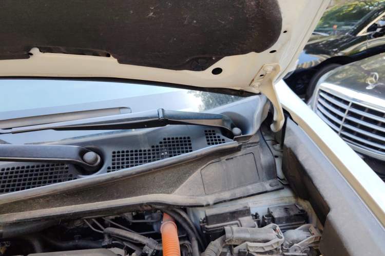 Used Honda Elysion 2022 2.0L eHEV Luxury Edition Engine Bay Left