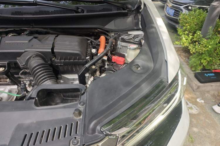 Used Honda Elysion 2022 2.0L eHEV Luxury First Edition Engine Bay Left