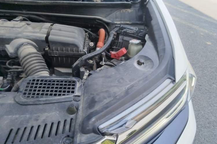 Used Honda Elysion 2022 2.0L eHEV Luxury Edition Engine Bay Left