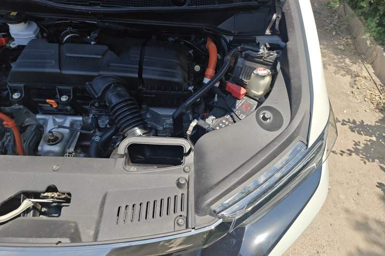 Used Honda Elysion 2022 2.0L eHEV Luxury First Edition Engine Bay Left