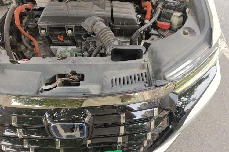 Used Honda Elysion 2022 2.0L eHEV Luxury Edition Engine Bay Left