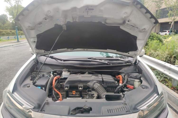 Used Honda Elysion 2022 2.0L eHEV Luxury Edition Engine Bay