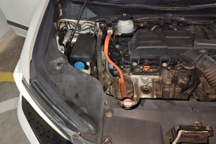 Used Honda Elysion 2022 2.0L eHEV Luxury First Edition Engine Bay Right