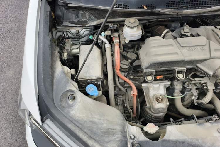 Used Honda Elysion 2022 2.0L eHEV Luxury First Edition Engine Bay Right
