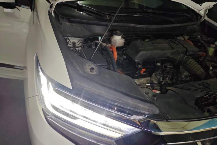 Used Honda Elysion 2022 2.0L eHEV Luxury First Edition Engine Bay Right