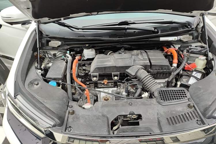 Used Honda Elysion 2022 2.0L eHEV Luxury First Edition Engine Bay Right