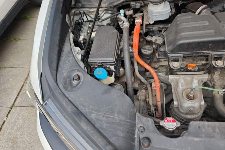 Used Honda Elysion 2022 2.0L eHEV Luxury Edition Engine Bay Right