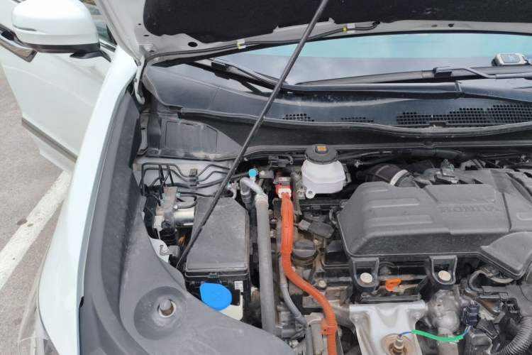 Used Honda Elysion 2022 2.0L eHEV Luxury First Edition Engine Bay Right