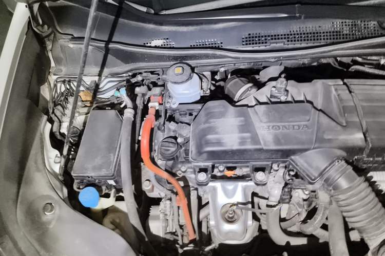 Used Honda Elysion 2022 2.0L eHEV Luxury First Edition Engine Bay Right