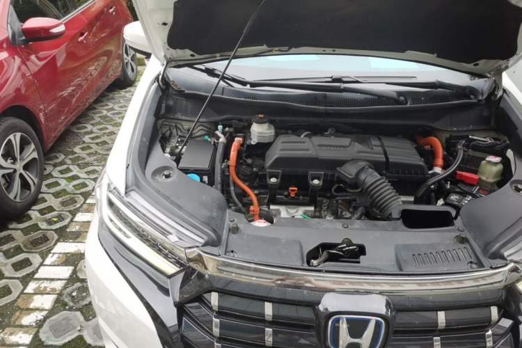 Used Honda Elysion 2022 2.0L eHEV Luxury Edition Engine Bay Right