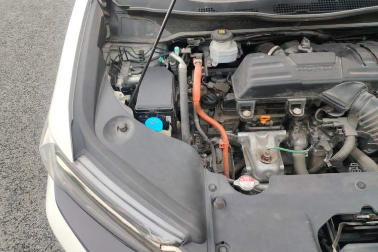 Used Honda Elysion 2022 2.0L eHEV Luxury Edition Engine Bay Right