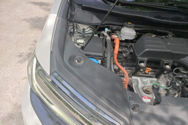 Used Honda Elysion 2022 2.0L eHEV Luxury First Edition Engine Bay Right