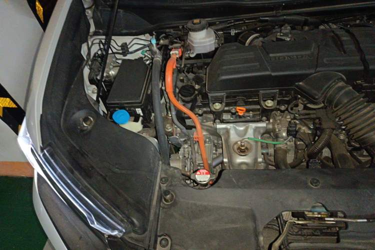 Used Honda Elysion 2022 2.0L eHEV Luxury First Edition Engine Bay Right