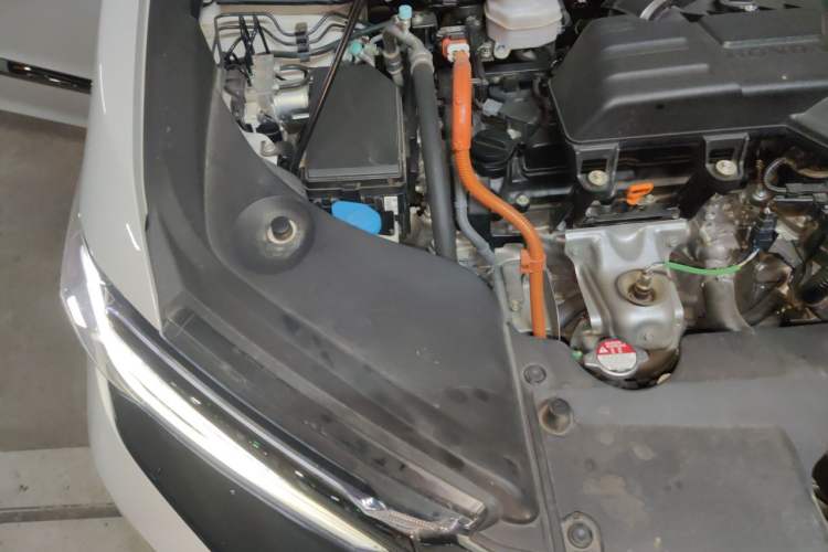 Used Honda Elysion 2022 2.0L eHEV Luxury Edition Engine Bay Right
