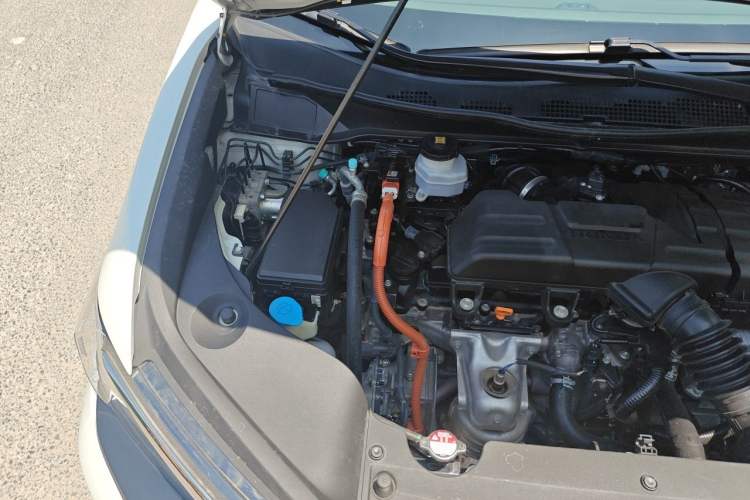 Used Honda Elysion 2022 2.0L eHEV Luxury First Edition Engine Bay Right